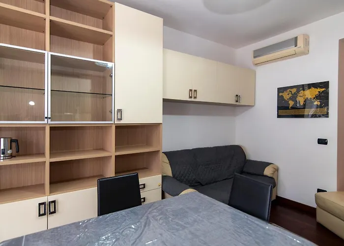 Flat Davinz דירה